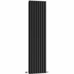 Le radiateur design vertical Vitality est doté d'une finition noire (RAL 9005), qui transforme votre espace en un rien de tem ...