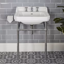 LAVABO RETRO Fabriqué en céramique. Larg. 56cm x Prof. 45cm. Avec trop-plein. Percé 35mm pour une robinetterie 3 trous (robin ...