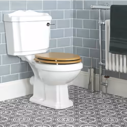Toilette WC complet. Design de style rétro. Réservoir avec chasse d'eau. Poignée chromée. Cuvette. Matériau : céramique blanc ...