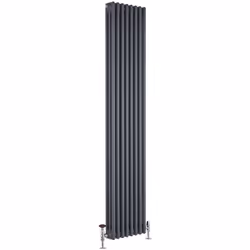Apportez une touche rétro à votre pièce avec le radiateur à colonnes Hudson Reed Windsor. Il convient à une installation mura ...