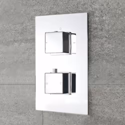 Un pommeau et une douchette, sont les 2 accesoires que vous pourrez associer à ce mitigeur de douche thermostatique encastrab ...