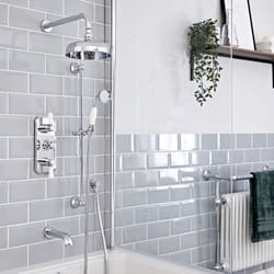 Elizabeth - Kit de douche rétro - Mitigeur thermostatique à triple fonctions avec inverseur&44 Pommeau de douche pluie rond de 20 cm&44 Kit douchette