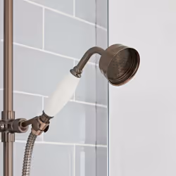 Apportez un style vintage à votre salle de bain grâce à la douchette rétro Elizabeth. Dotée d'une finition bronze huilé résis ...