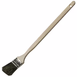 Brosse longue permettant d'atteindre les zones difficiles à peindre. Longueur totale : 440 mm.