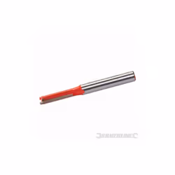 Tranchants en carbure de tungstène, double cannelure pour finition lisse.