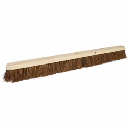 100 % naturel et biodégradable. Brosse résistante en bois d'hévéa et poils raides en fibres de palmyre. Pour usage en intérie ...