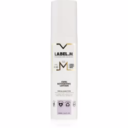 Maîtrisez vos cheveux ondulés ou bouclés avec le produit coiffant label.m Curl . Il définit et met en valeur vos ondulations  ...