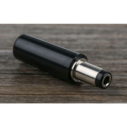 Fiche d'alimentation CC, 5.0A, Ø 2.5mm, Montage sur câble, 12,0 V, 23.6mm ( Prix pour 1 )
