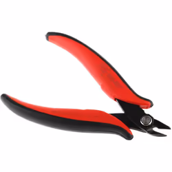 Type = Pince coupante latérale pour l'électronique Longueur hors tout = 138 mm Capacité de coupe maximum = 1.6mm Pinces coupa ...