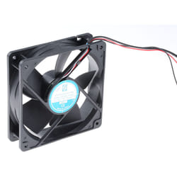 Ventilateur axial RS PRO 12 V dc, 203.9m³/h, 120 x 120 x 32mm, 4.8W ( Prix pour 1 )
