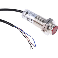 Rs Pro - Capteur photoélectrique Rétroréfléchissant 50 mm 7 m, Cylindrique, IP67 ( Prix pour 1 )