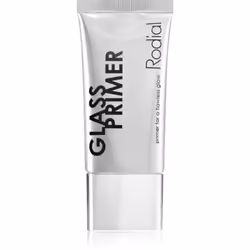Le produit Rodial Glass Primer offre à votre peau les soins dont elle a besoin.