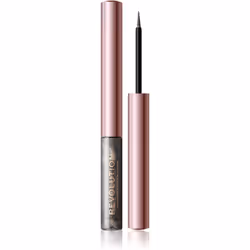 L’eyeliner Makeup Revolution Super Flick souligne et accentue chaque maquillage, vous apportant un regard très séduisant.