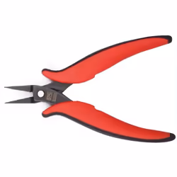 Type de pince = Pince plate Style de pointe = Droit Longueur hors tout = 146 mm Matériau = Acier Profondeur de mâchoire = 11m ...