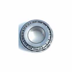 Diamètre intérieur = 40mm Diamètre extérieur = 90mm Type de roulement à rouleaux = Conique Largeur de bague = 35mm Type d'alé ...
