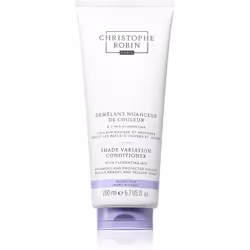 En lavant vos cheveux, le shampoing ouvre les cuticules qui constituent la structure superficielle du cheveu. Il est donc imp ...