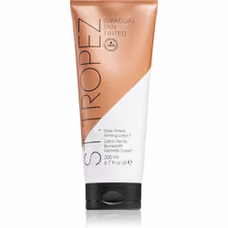 À la recherche d'une apparence ensoleillée aux couleurs de l'été ? Idéal pour un bronzage moyen à foncé, la lotion teint ...