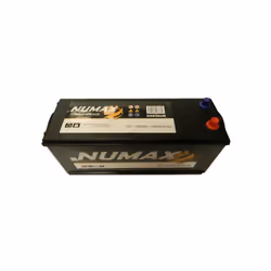 Batterie de démarrage de tracteur / tractopelle, livrée prête à l'emploi. Tension : 12V Capacité : 150Ah Intensité de démarra ...