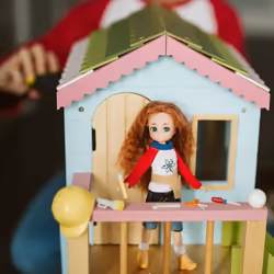 Schylling Young Inventor Lottie