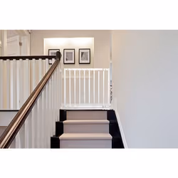 Safetots Barrière pour Haut dEscaliers en Bois Barrière de Sécurité à Fixation par Vis 635cm – 1055cm Couleur Blanc