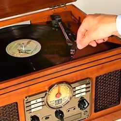 Victrola VTA-200B Tourne-disque entraîné par courroie Acajou