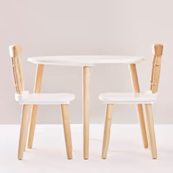 Le Toy Van Table & Chairs