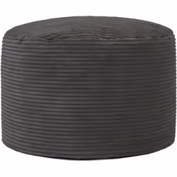 AFFIRMEZ VOTRE STYLE Le pouf devient rapidement l’accessoire le plus utile de votre salon. Le repose-pieds est rempli de bill ...