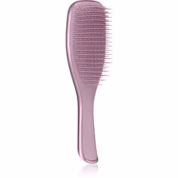 Outre le shampoing, l’après-shampoing et d’autres produits de soin sont essentiels pour garder de beaux cheveux. Une bonne ro ...