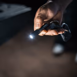 NEBO COLUMBO KEYCHAIN Noir Lampe torche