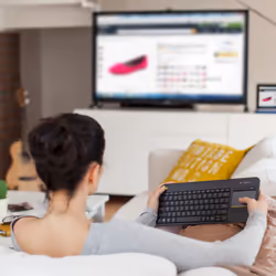 Logitech Wireless Touch Keyboard K400 Plus Clavier HTPC pour PC connecté aux télévisions - Vue supplémentaire 10