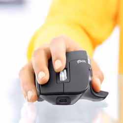 Logitech MX Master 3 souris Droitier RF sans fil + Bluetooth Laser 4000 DPI