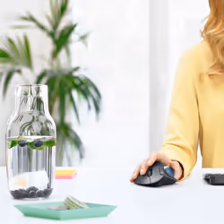 Logitech ERGO M575 Trackball - Vue supplémentaire 4