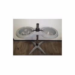 Support 2 gamelles (1 eau - 1 anti glouton) pour chiens Ce support réglable en hauteur permettra à votre compagnon d’être plu ...