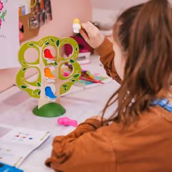 SmartGames Sur un Arbre Posés - Vue supplémentaire 4