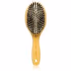 La brosse à cheveux Olivia Garden Bamboo Touch est un article indispensable qui vous aide au quotidien à arranger vos cheveux ...
