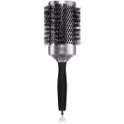 Vous voulez une coiffure digne d’un coiffeur professionnel&nbsp;? La brosse ronde thermique antistatique Blowout Classic Silv ...