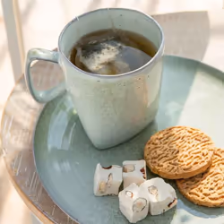 Il n'y a rien de mieux que de commencer la journée avec une belle tasse ! Optez pour notre superbe tasse Eclaboussures de cou ...