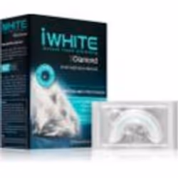 Le kit de blanchiment dentaire iWhite Diamond vous aide à facilement et rapidement avoir un sourire radieux.