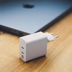 XtremeMac XWH-SPC60-03 chargeur d'appareils mobiles Smartphone, Tablette Blanc Secteur Charge rapide Intérieure - Vue supplémentaire 3