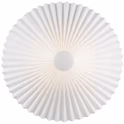 L'applique murale classique Trio a un abat-jour plissé décoratif qui émet une lumière douce et diffuse. Peut être monté au mu ...