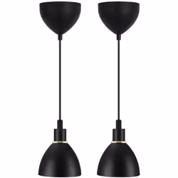 Les deux suspensions Ray de Nordlux sont des lampes au design très classique et élégant. Les lampes sont en métal noir. Utili ...