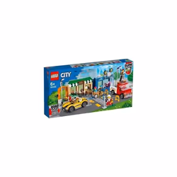 LEGO City Shopping Street 60306 Building Kit Cool Building Toy for Kids New 2021 (533 Pieces)