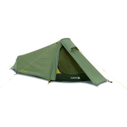 Tente de randonnée pour 1 personne. Armature en aluminium et double toit en tissu polyester ripstop PU. Poids : 2 kg