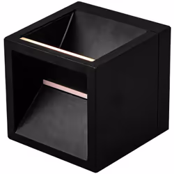 Rivo est dotée d'un design carré et minimaliste, et diffuse une belle lumière indirecte - à la fois vers le haut, vers le bas ...