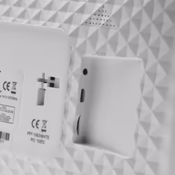 Denver PFF-1063WHITE cadre photos numériques Blanc 25,6 cm (10.1") Écran tactile Wifi