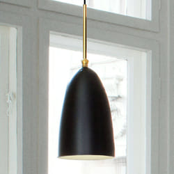 GUBI Gräshoppa éclairage de plafond