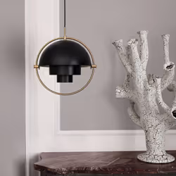 GUBI Multi-Lite, Noir, Laiton