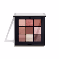 GOSH Eyedentity 001 Be Honest 8g, Poudre compacte, Lissage, Be Honest, 9 couleurs, Mat, Métallique, Brillant, 8 g