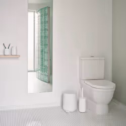Zone Denmark Time Blanc Distributeurs de salle de bain