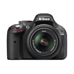 Nikon D5200 + AF-S DX NIKKOR 18-55mm Kit d'appareil-photo SLR 24,1 MP CMOS 6000 x 4000 pixels Noir